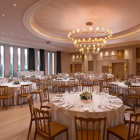 Kresten Royal Euphoria Resort
